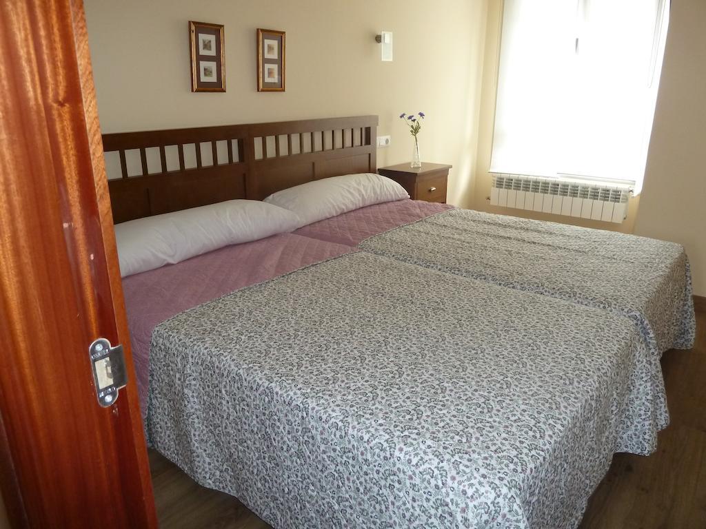 Apartamentos Arcos del Esva Luarca Habitación foto